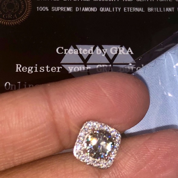 VVS Diamond Moissanite square earrings 2 cttw , GRA Certified pass diamond test - Picture 9 of 10